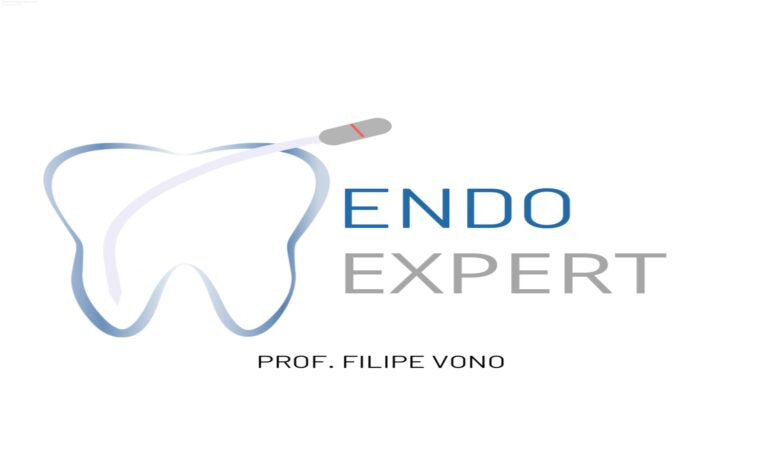 Imagem do professor Filipe Vono apresentando o Método Endo Expert em treinamento ao vivo