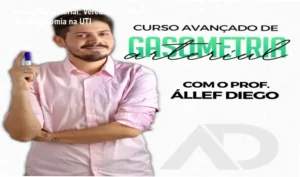 Profissional de saúde analisando exame de gasometria arterial para ajuste de ventilação mecânica