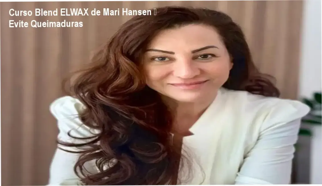 Profissional aplicando cera elástica com controle de temperatura no curso Blend ELWAX