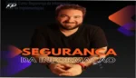 Profissional de tecnologia estudando o Curso Online Segurança da Informação de Felipe Palhares para implementar LGPD