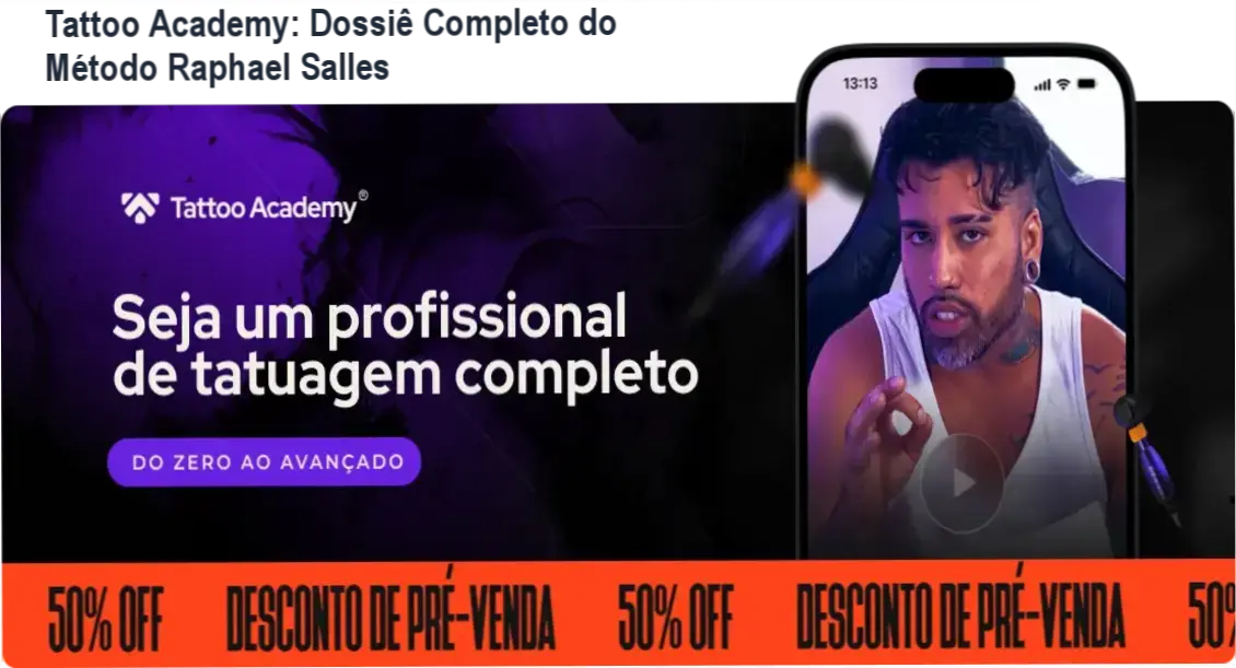Tatuador profissional realizando aplicação de técnica em pele sintética para treinamento