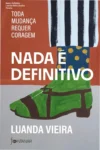 Capa limpa do livro "Nada é Definitivo", ilustração com formato de casa e silueta de uma pessoa contemplativa