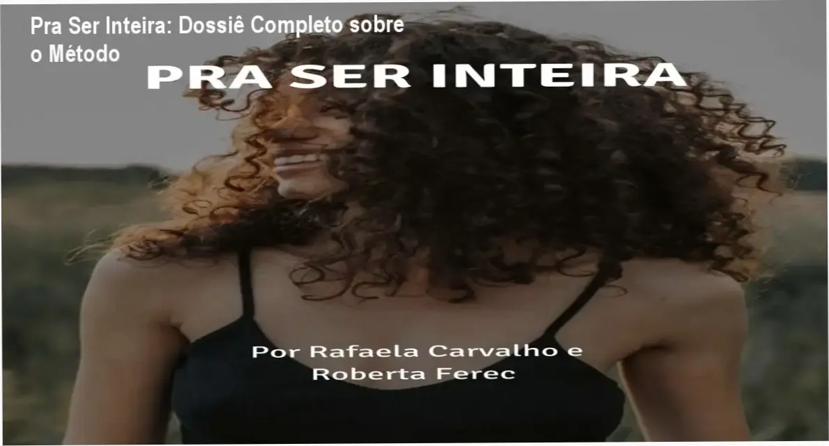 Mulher sorrindo em um momento de tranquilidade buscando autoconhecimento