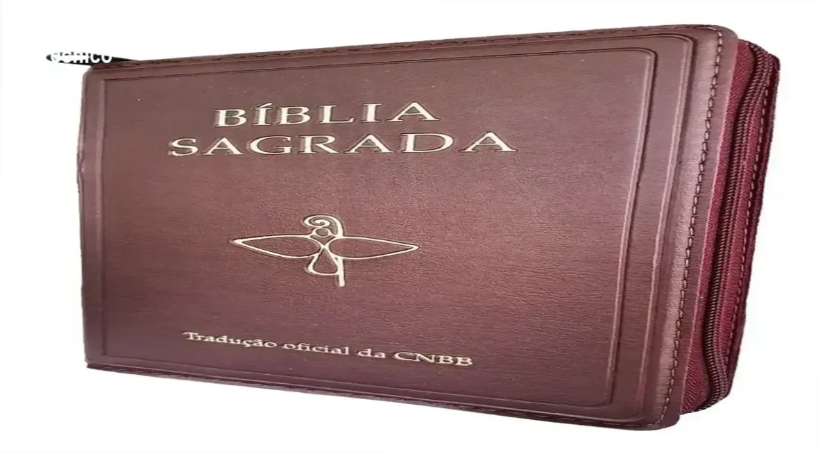 Bíblia Sagrada CNBB Zíper de capa em couro sintético aberta para estudo