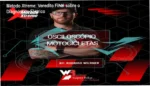 Mecânico analisando sinais de injeção eletrônica de moto com osciloscópio e E-book Xtreme